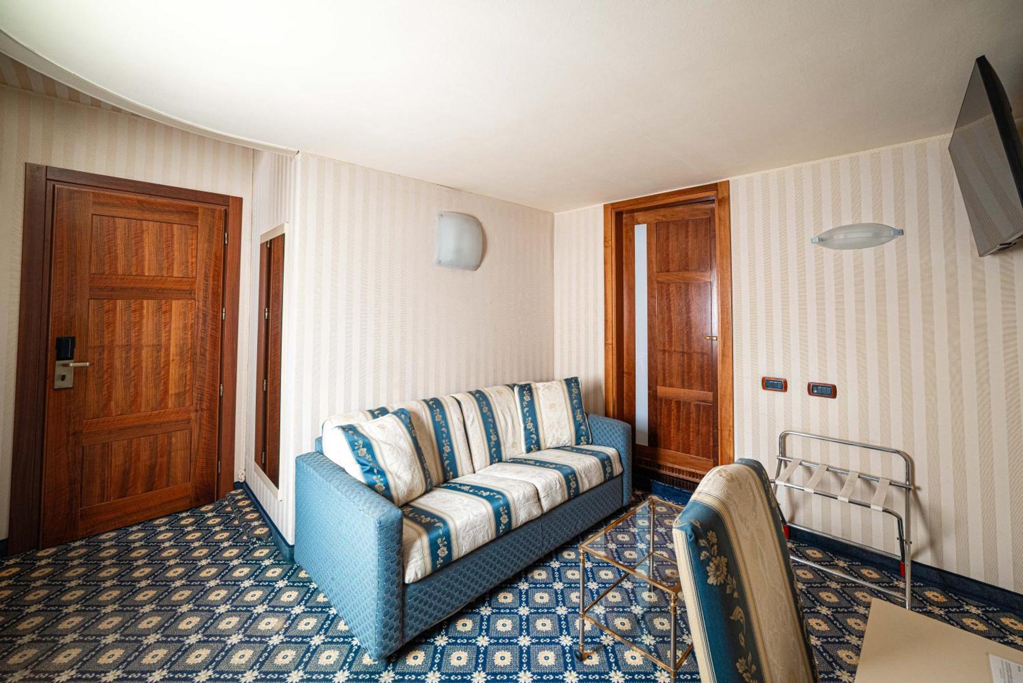 קונאו Phi Hotel Principe מראה חיצוני תמונה