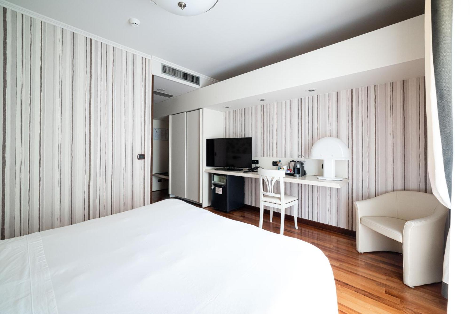 קונאו Phi Hotel Principe מראה חיצוני תמונה